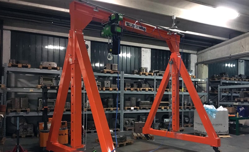 gru-a-portale-3000kg-regolabile-in-altezza-attollo gru a portale 3000kg regolabile in altezza - attollo